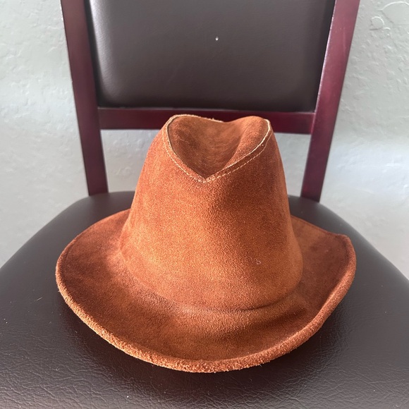 VINTAGE 1970’s brown suede fedora Size medium unique rare chic bohemian boho - Picture 1 of 6